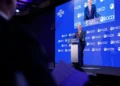 El secretario general de la OCDE, Mathias Cormann, al presentar el informe/AFP