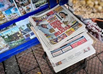 Los medios reflejan el conteo voto a voto/AFP