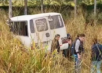 Accidente en la ruta Cotoca-Puerto Paila deja tres fallecidos y al menos 18 heridos. Foto: Captura.