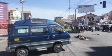 Bloqueo de transportistas en La Paz. Foto: APG