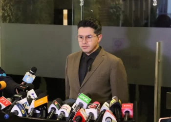 El diputado Manolo Rojas.
Diputados.