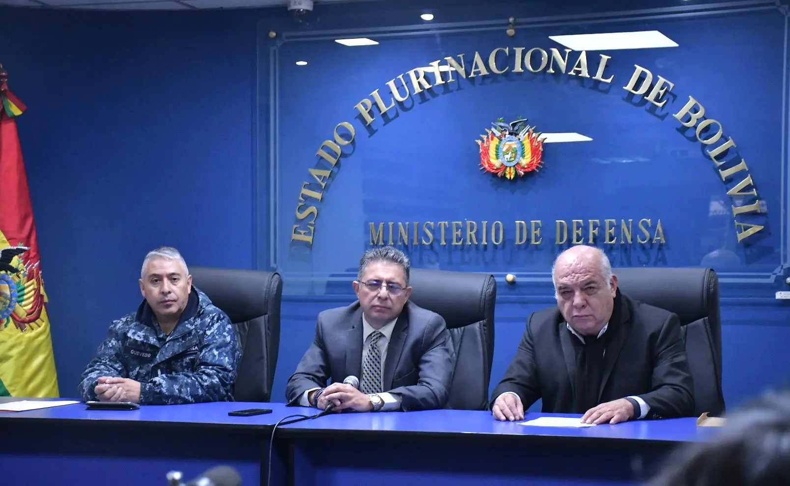 Conferencia de prensa en el Ministerio de Defensa. Foto: APG