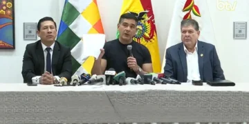 Autoridades en conferencia de prensa. FOTO: Ministerio de Desarrollo Rural