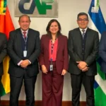 Representantes de la ATT y CAF después de la junta. Foto: ATT