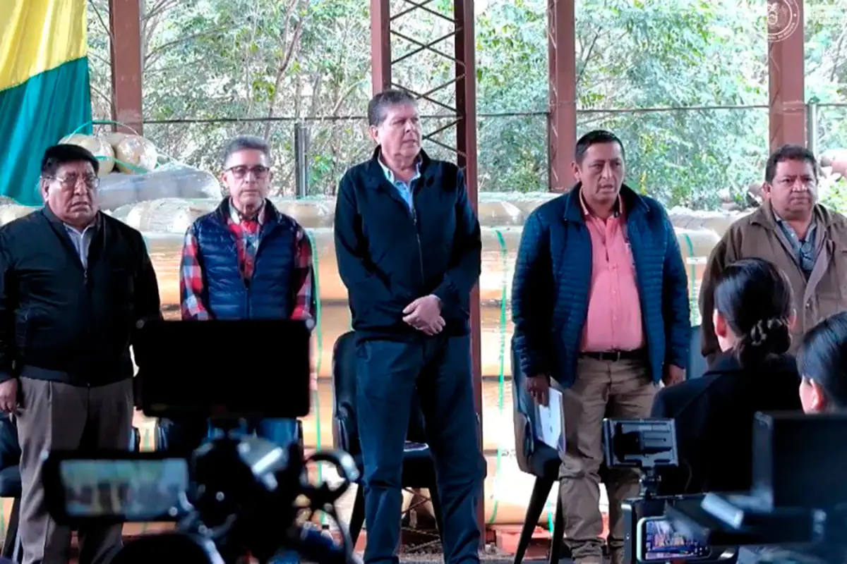 Acto de entrega de cilindros en Santa Cruz. Foto: Ministerio de Hidrocarburos