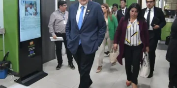 El ministro Blanco tras la reunión con el fiscal y la comisión de Diputados. Foto: APG
