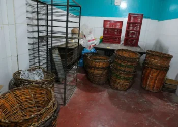 Panaderías sin flujo y canastas vacías durante el paro de 48 horas de los panificadores. Foto: APG