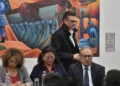 El presidente Rodrigo Paz durante la conferencia de prensa de este lunes. Foto: APG
