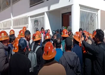 Mineros potosinos durante la manifestación de este lunes. Foto: El Potosí